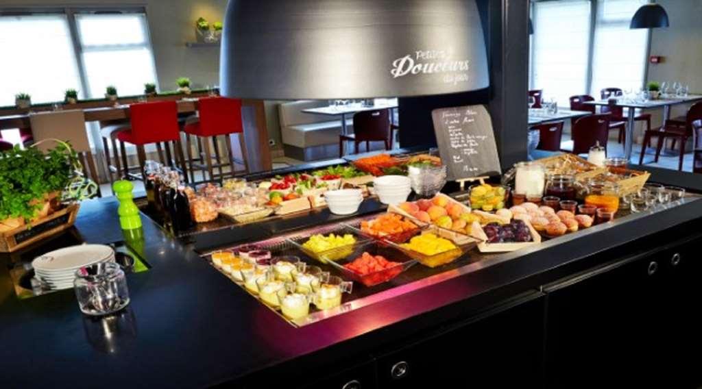 Campanile Bayonne Hotell Restaurant bilde